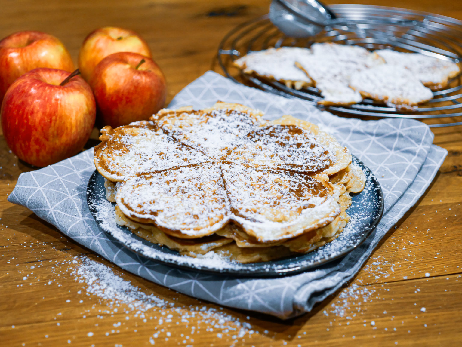 Apfelwaffeln | bauchgefuehl-rezepte.de | Food-Blog für euer Bauchgefühl